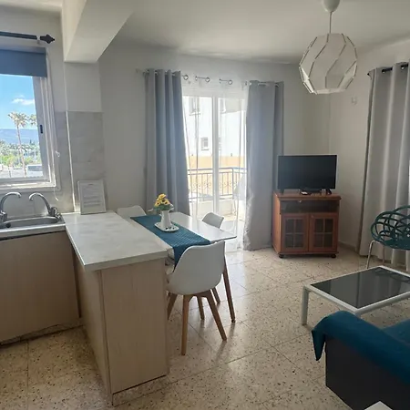 Kouppa Latchi * 폴리스