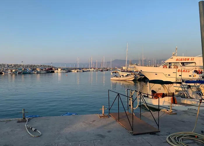 Kouppa Latchi * Polis